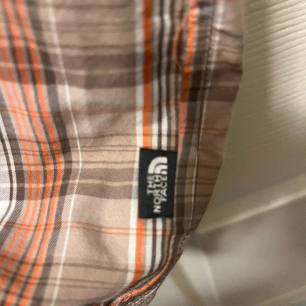 The North Face Men's Casual Plaid Shirt -‎ Brown and White